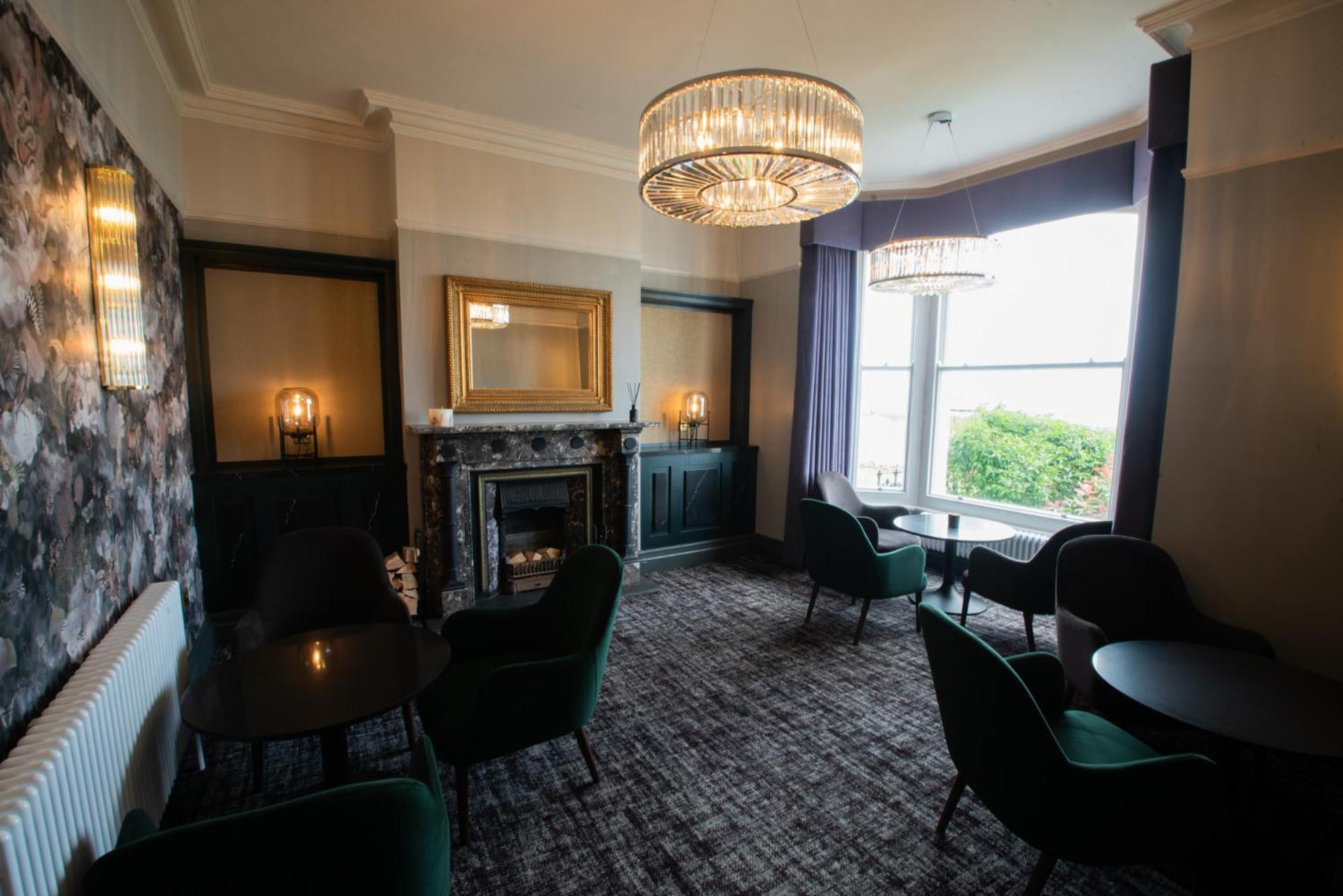 The Cae Mor Hotel Llandudno Bagian luar foto